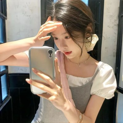 看见你就笑
