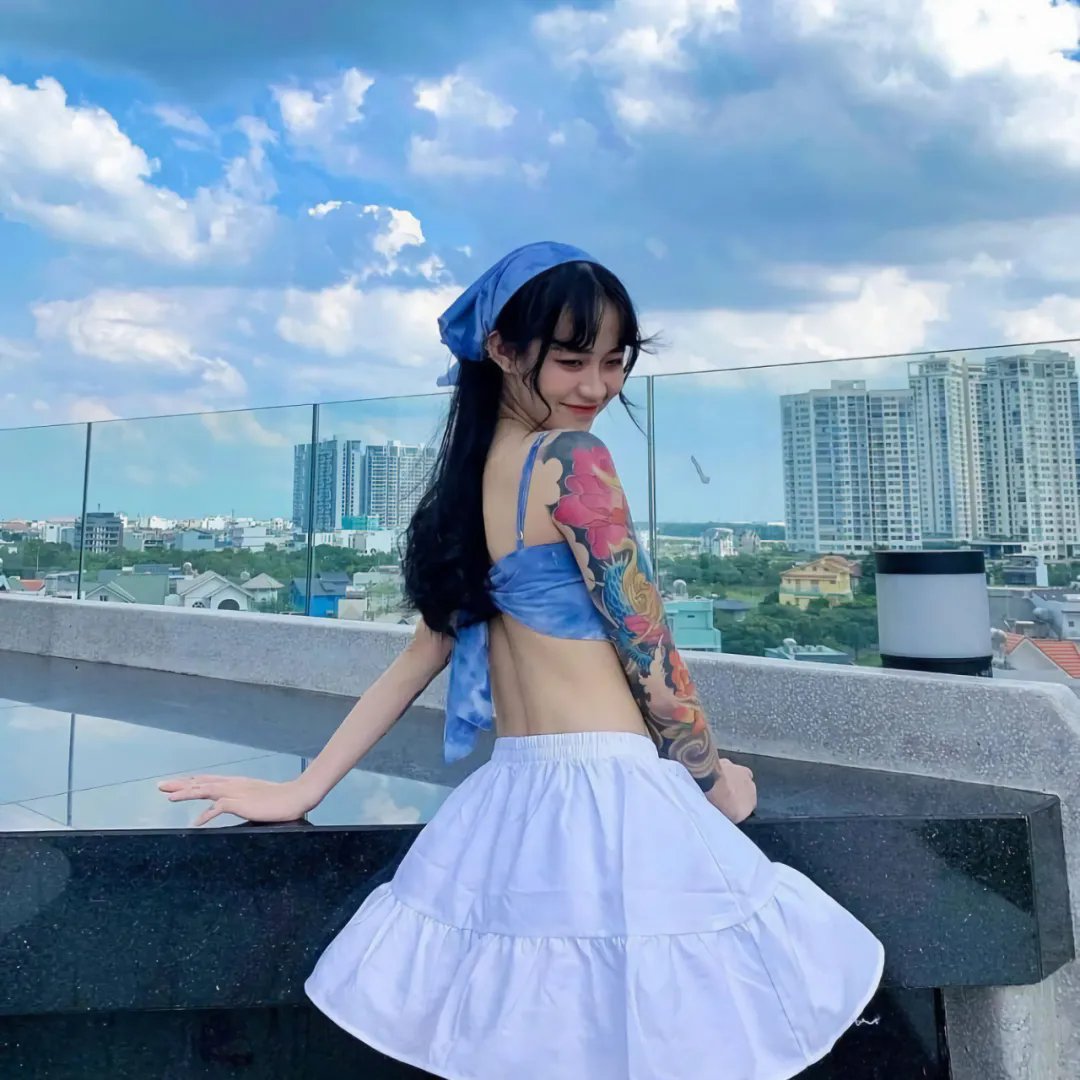 红粉舵爷